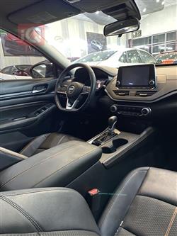 نيسان ألتيما